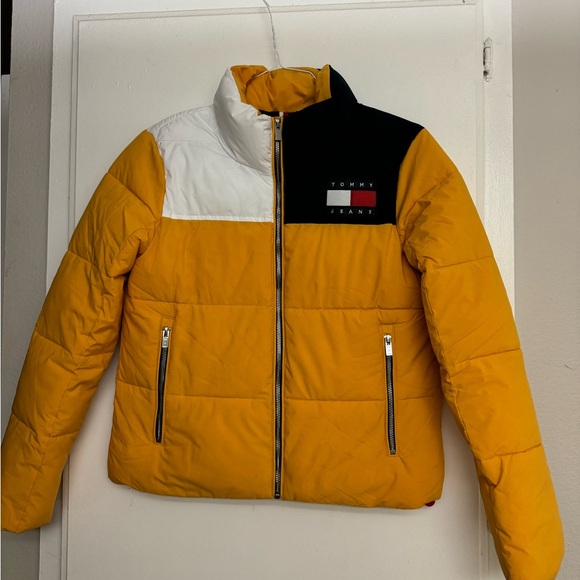 Tommy Hilfiger Puffer Jacket - Picture 2 of 3